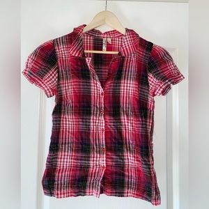 Women’s Button down Top